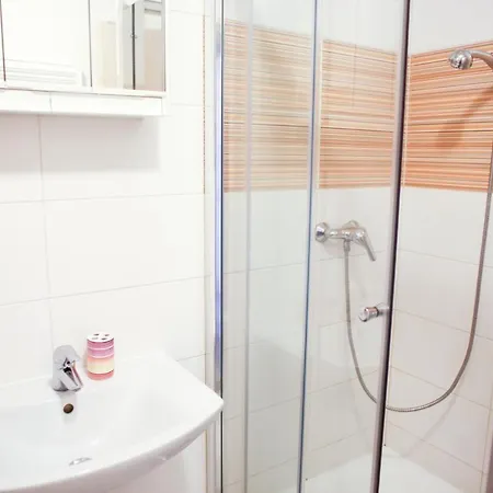Luxury By Refa Group Panzió *