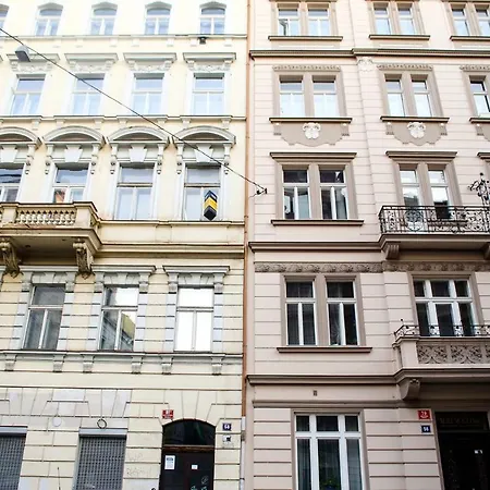 Panzió Luxury By Refa Group